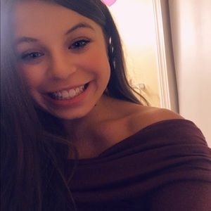 Meet your Posher, Gia